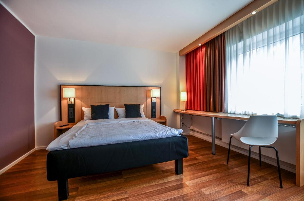 Stay Lev Hotel Леверкузен Экстерьер фото