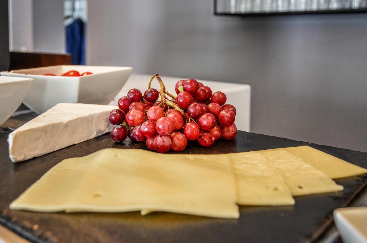 Stay Lev Hotel Леверкузен Экстерьер фото